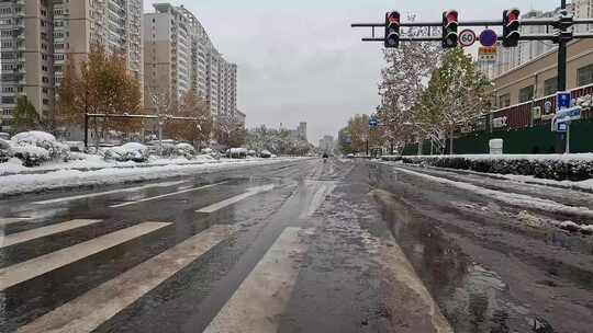 下雪城市马路实景素材