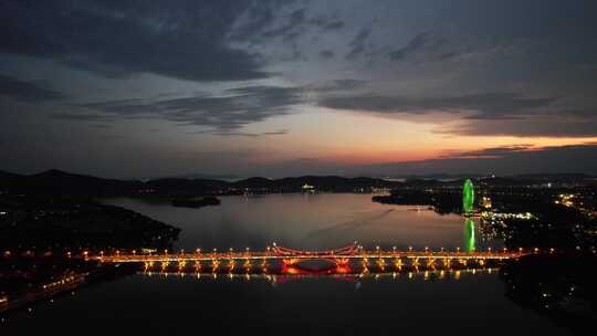 江苏无锡太湖城市夕阳晚霞夜幕降临航拍