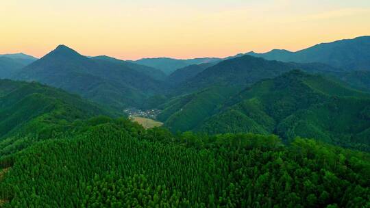 林海山脉航拍