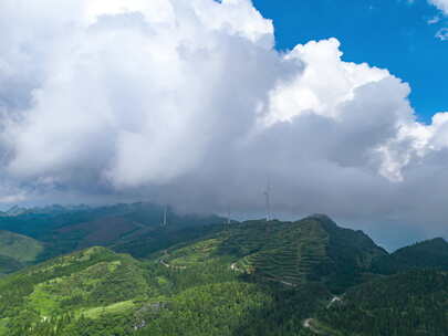 航拍山区风能发电延时