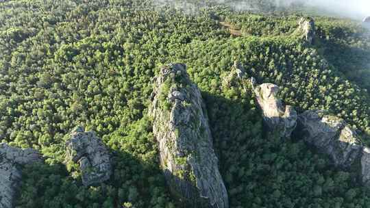 大兴安岭自然风景高山森林岩石