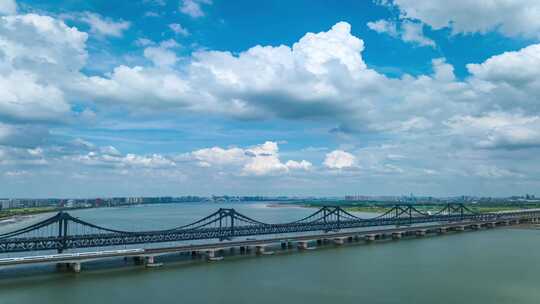 钱塘江上7座桥的蓝天白云视频素材模板下载