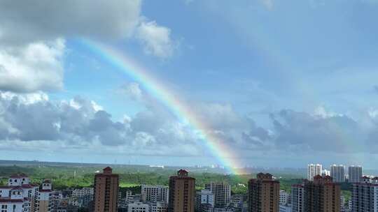 城市彩虹航拍视频