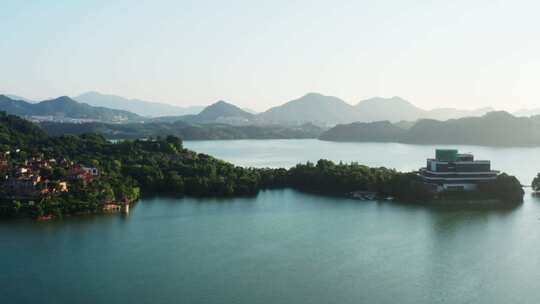 航拍杭州青山湖风景区