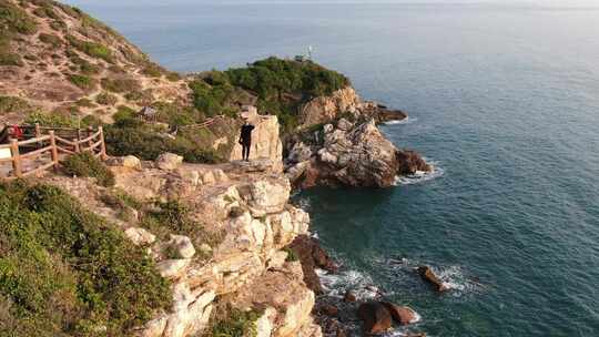 鹿嘴山庄无人机航拍海岸线礁石海边悬崖峭壁