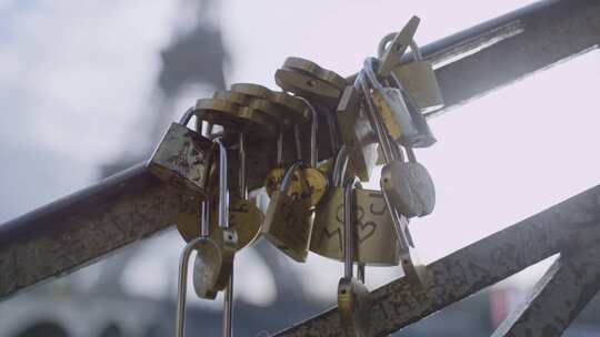 巴黎，法国，挂锁，爱情锁