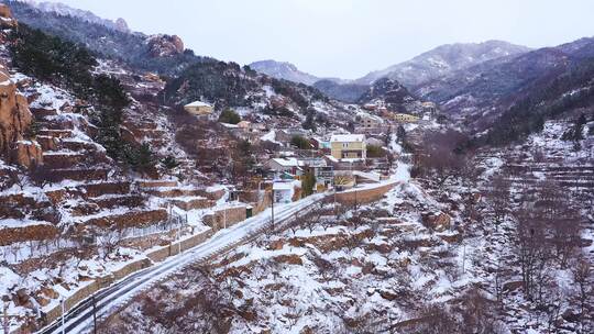 雪后冬天北九水雪近景