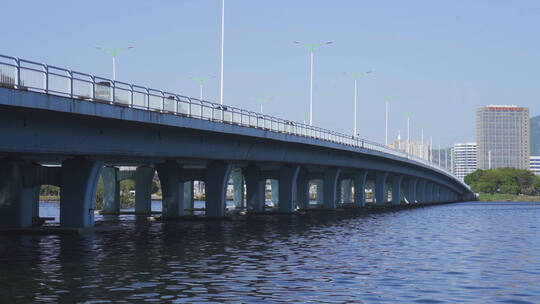 蓝天大海桥梁空镜头