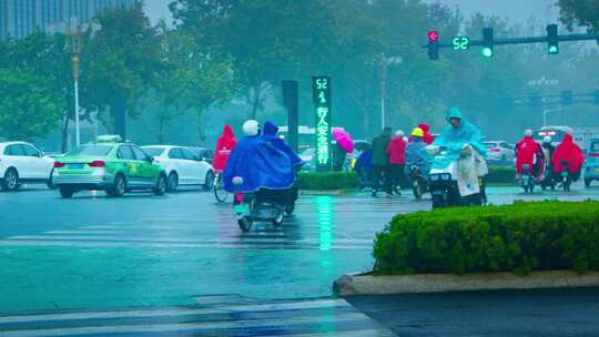 雨中行人6K