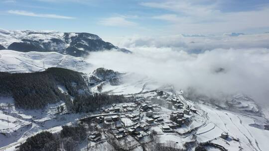 4K昭通大山包村庄雪景航拍