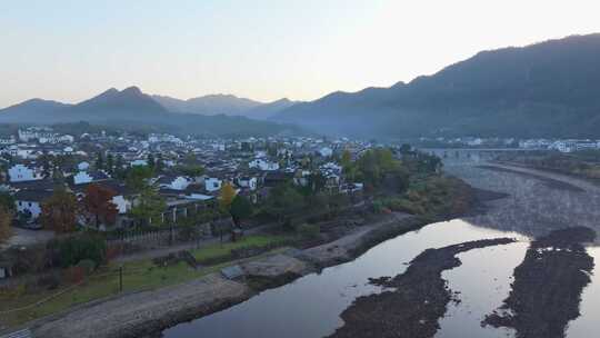 航拍安徽宣城泾县桃花潭风景区老街村庄