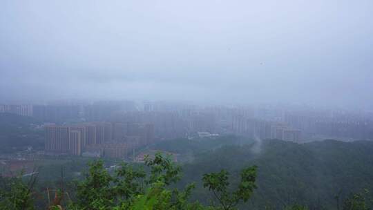 雨后的城市