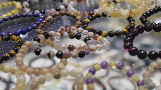 多彩珠串与宝石素材
