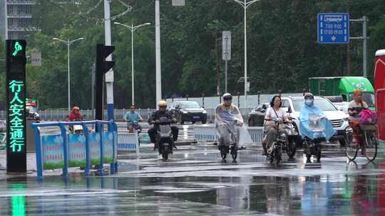 雨天 下雨 城市风光 写意 台风 雨中景色