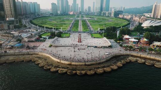 大连建市百年纪念城雕