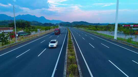 航拍广东高速公路车流 乐广许广