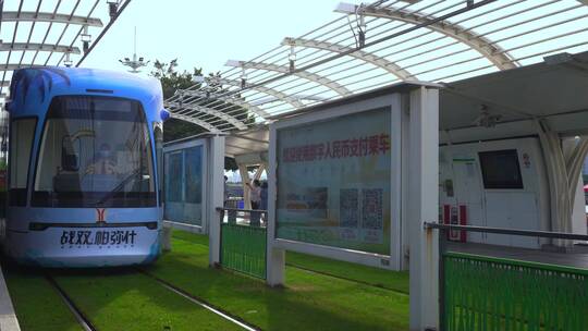 广州第一条有轨电车（地面进站出站场景）