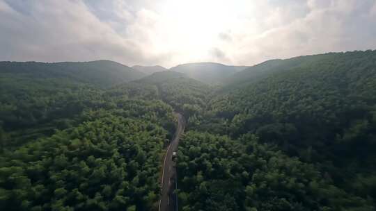 南京溧水无想山竹海穿越机追车