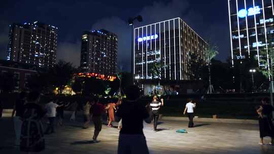 上海滨江广场舞