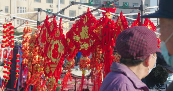 春节赶年集买年货过大年