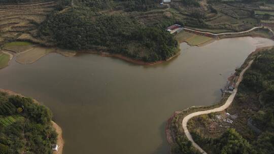 大气湖南大山中的水库鱼塘养殖航拍