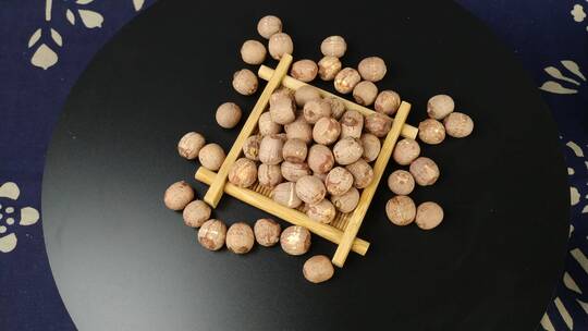 莲子黄连食品美食熬粥食材4k旋转展示