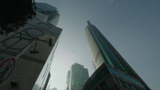 上海城市建筑群旋转仰拍