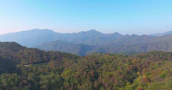 武汉木兰天池风景区深秋风光