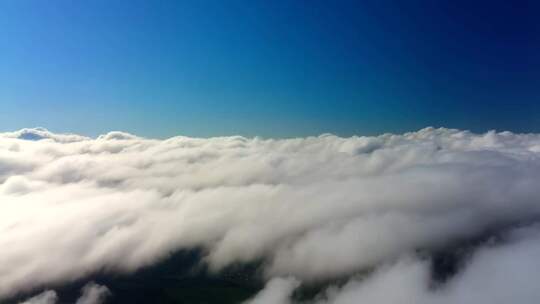 高空俯瞰云海景观