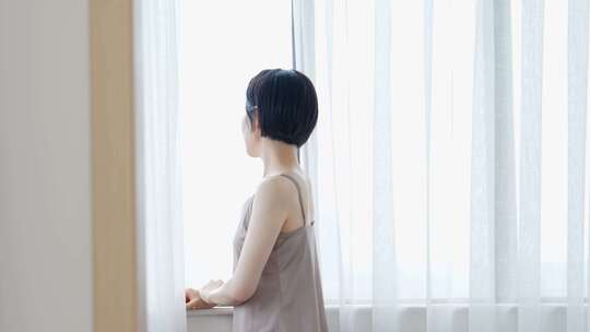 居家女性生活视频素材模板下载