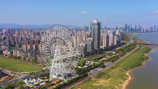 航拍南昌摩天轮风景