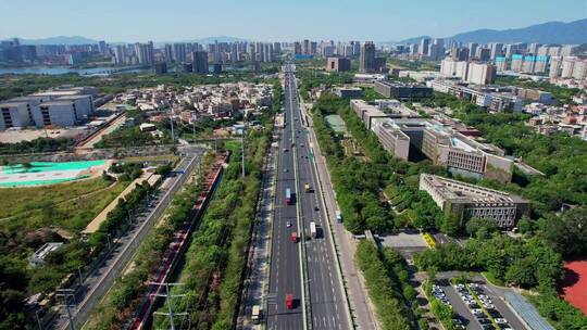 无人机航拍城市道路景观