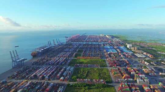 4k广州南沙港货运码头集装箱航拍视频素材模板下载