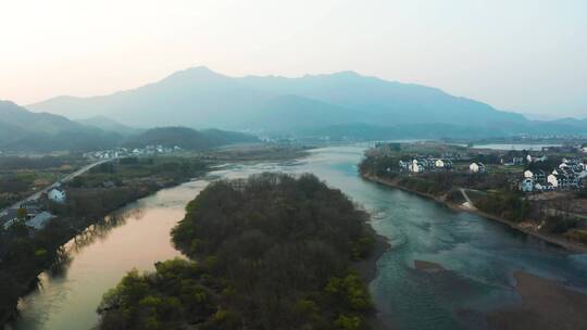 安徽省宣城市桃花潭景区夕阳航拍