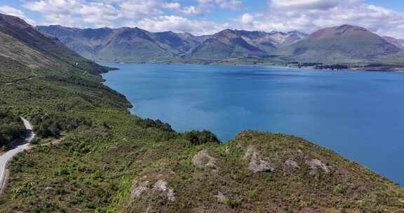 4K航拍新西兰瓦卡普蒂湖湖泊风光
