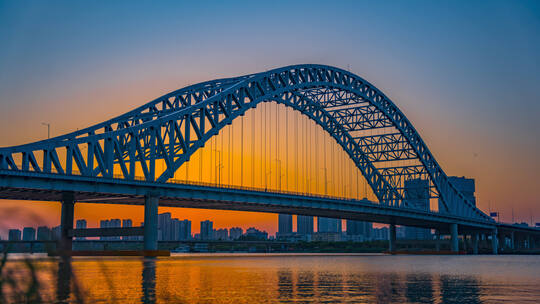 城市宣传片夕阳桥梁日转夜大气延时摄影4K