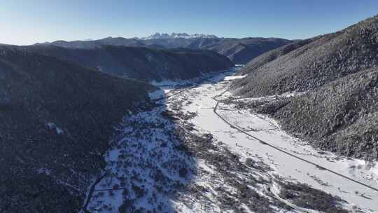 云南普达措国家公园冬季雪景航拍