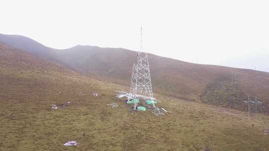 4K青藏高原特高压电力建设立塔施工09