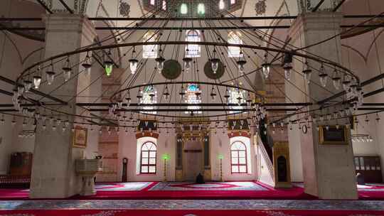 穆斯林在清真寺祈祷