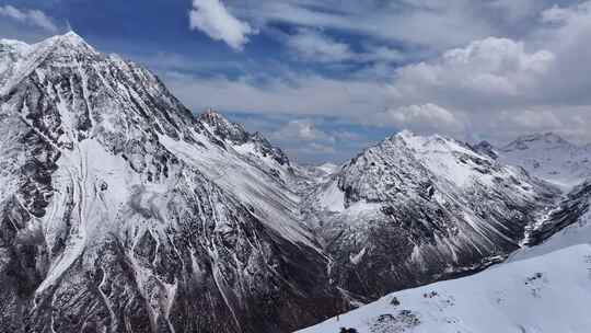 川西雅拉雪山航拍