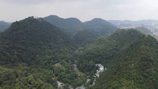 4K航拍贵州贵阳黔灵山4A景区