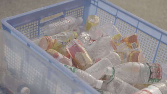 塑料瓶回收循环再利用