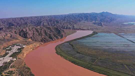 航拍黄河河流船塞上江南银川宁夏贺兰山戈壁视频素材模板下载