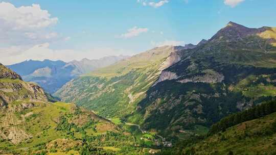 法国比利牛斯山，乡村，树木，绿色