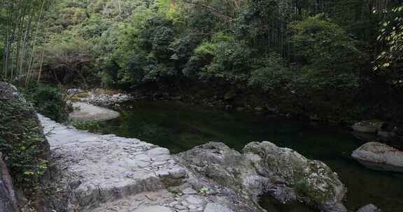 宁静山涧溪流 原生态景观 浙东小九寨