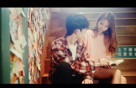 小清新音乐MV书店甜蜜恋爱一见钟情怦然心动