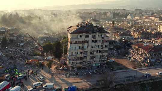 建筑物被毁，地震