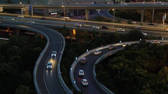 武汉市金桥航拍航拍夜景车视频素材模板下载