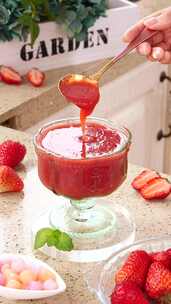 草莓汁 草莓原浆 草莓奶昔