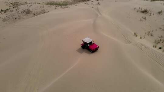 沙漠越野车